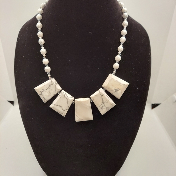 Hematite stone and glass bead handmade necklace - Picture 1 of 5